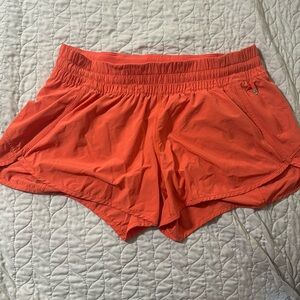 Lululemon sz 14 orange running shorts